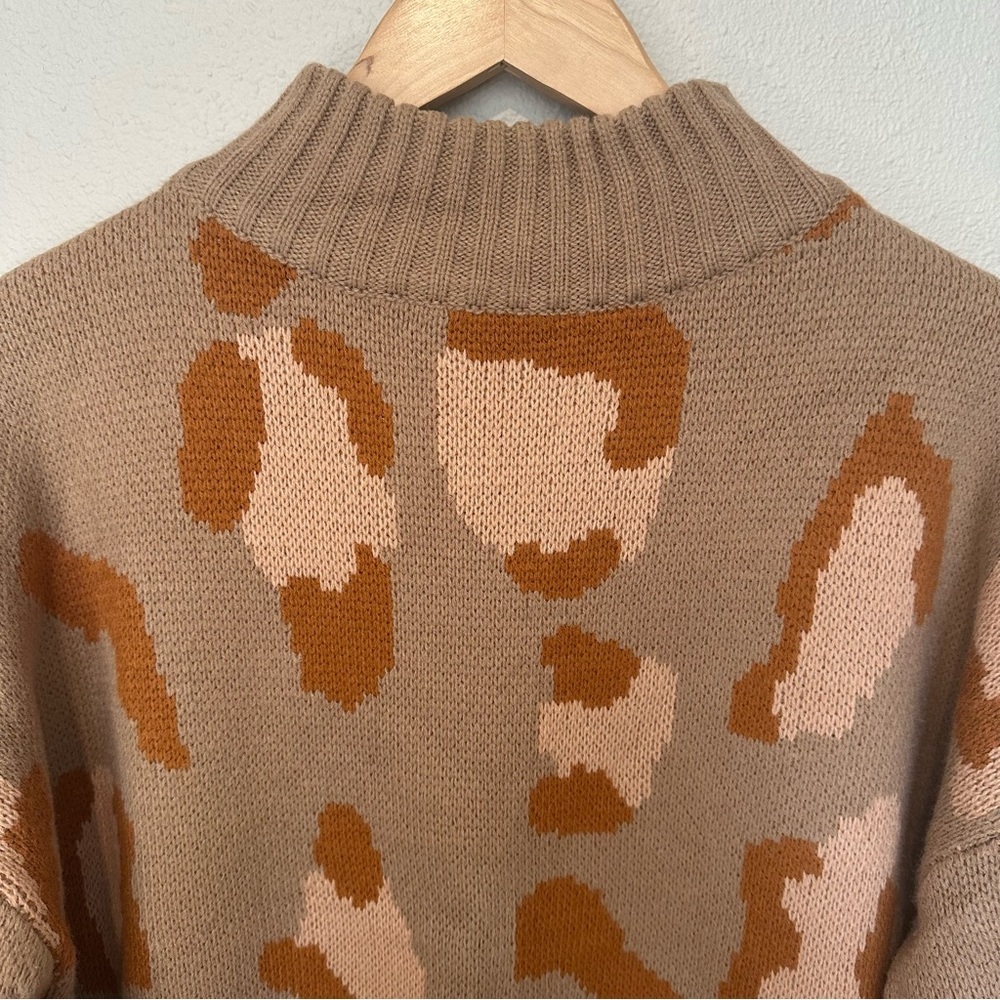 The Unbranded Brand Stylish Cowl Neck Sweater in Tan and Orange M - Picture 6 of 11